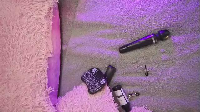 Image 12 of tu_julieta_gh Stream on Chaturbate on 1 month ago