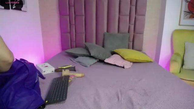 Image 10 of tugochita Stream on Chaturbate on 13 months ago