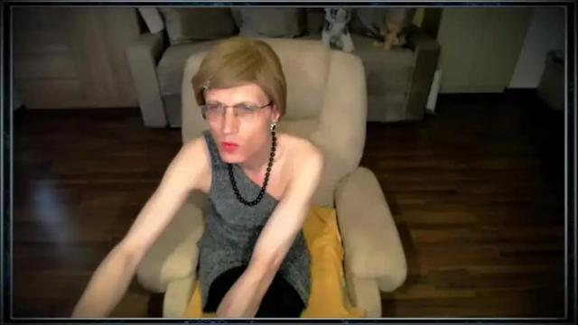 Image 10 of tvclementine Stream on Chaturbate on 15 days ago