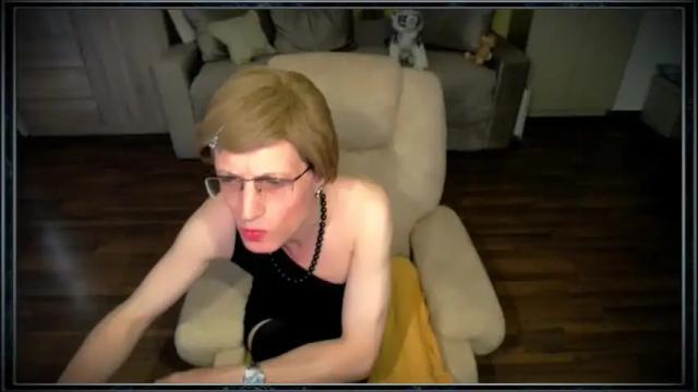 Image 11 of tvclementine Stream on Chaturbate on 2 months ago