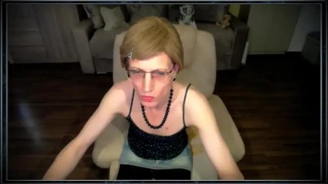 Image 2 of tvclementine Stream on Chaturbate on 1 month ago
