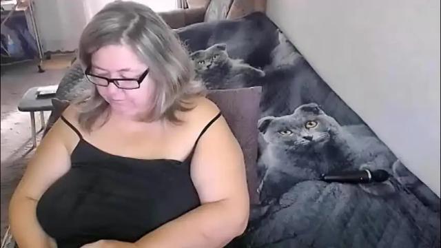 Image 2 of tviks Stream on Chaturbate on 1 month ago