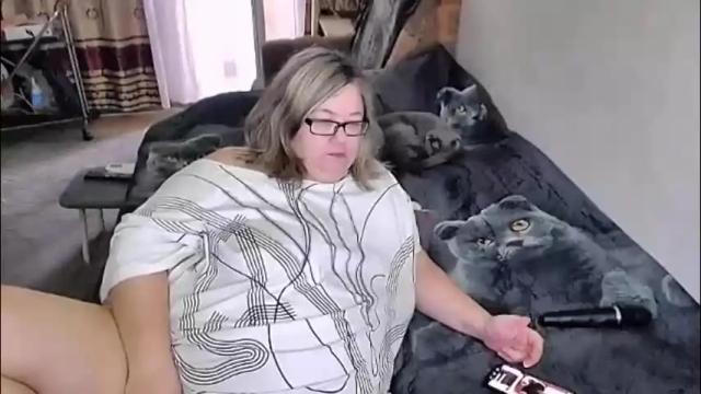 Image 3 of tviks Stream on Chaturbate on 1 day ago