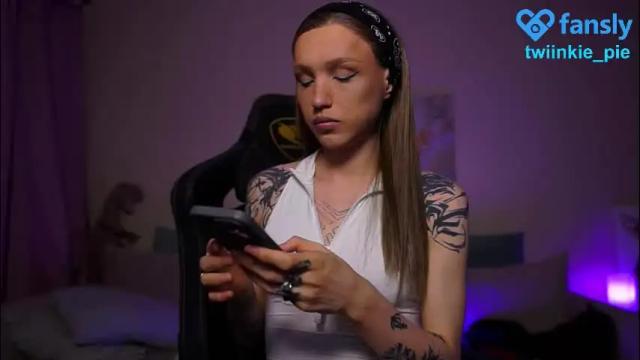 Thumbnail 2, twiinkie_pie's Stream at Chaturbate, 3 hours ago