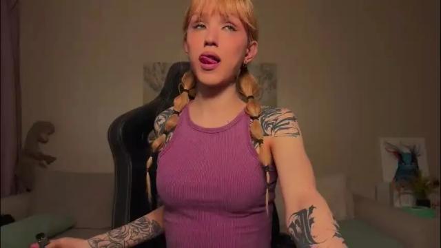 Thumbnail 1, twiinkie_pie's Stream at Chaturbate, 19 hours ago