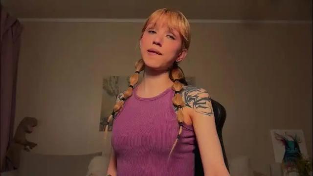 Thumbnail 3, twiinkie_pie's Stream at Chaturbate, 19 hours ago