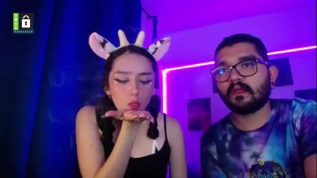 Image 2 of twinflamesxx Stream on Chaturbate on 1 month ago