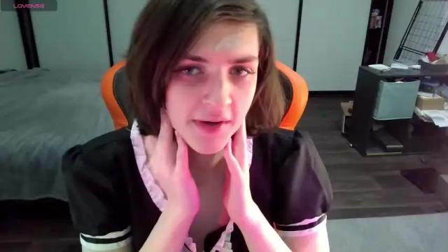 Image 11 of twinkiethemouse Stream on Chaturbate on 12 months ago
