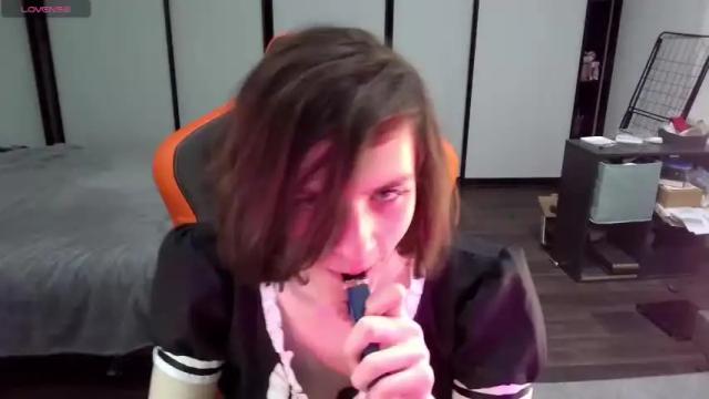 Image 3 of twinkiethemouse Stream on Chaturbate on 12 months ago