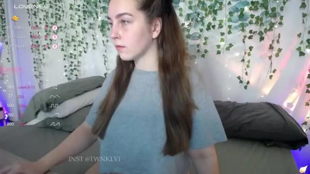 Image 6 of twinklevi Stream on Chaturbate on 20 months ago