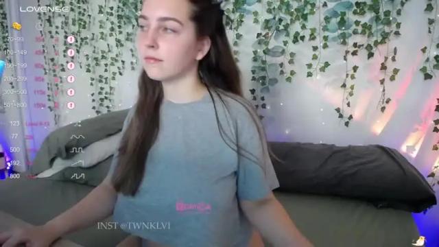 Thumbnail 3, twinklevi's Stream at Chaturbate, 20 months ago