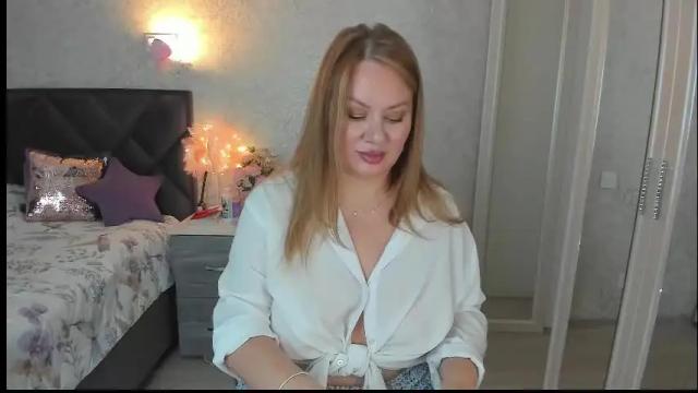 Image 7 of twinklingstar_ Stream on Chaturbate on 1 month ago