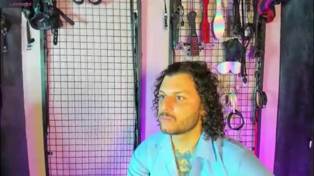 Image 11 of twisted_fantasy_ Stream on Chaturbate on 28 days ago