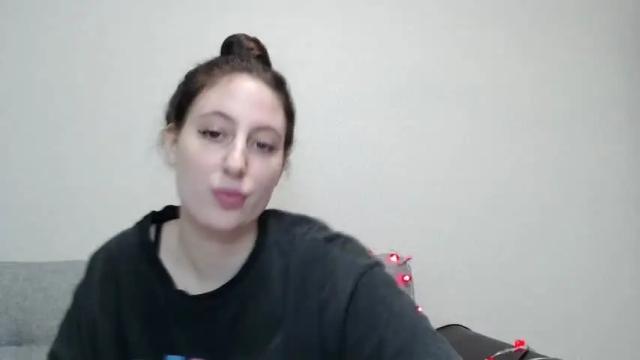 Image 7 of twix_girls_ Stream on Chaturbate on 20 months ago
