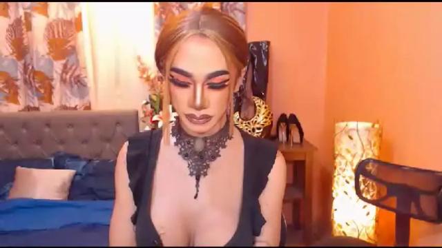 Image 8 of twofuckablestrans Stream on Chaturbate on 21 months ago