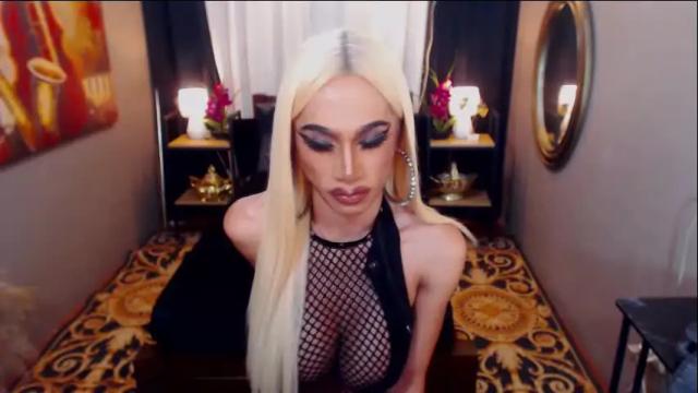 Image 6 of twofuckablestrans Stream on Chaturbate on 1 month ago