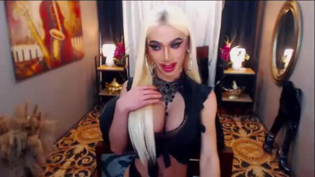 Image 10 of twofuckablestrans Stream on Chaturbate on 1 month ago