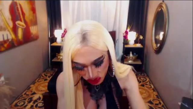 Image 12 of twofuckablestrans Stream on Chaturbate on 1 month ago