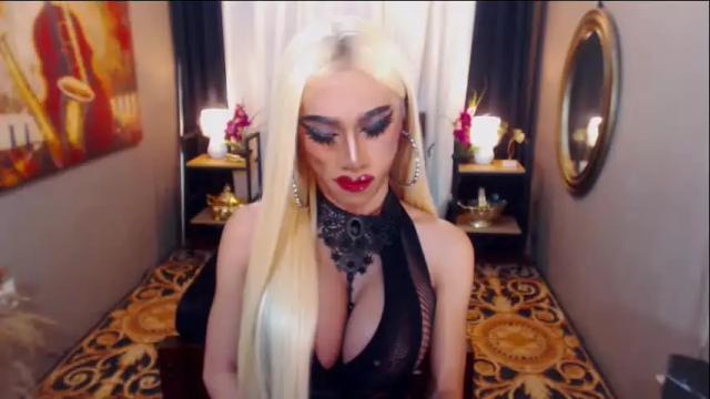 Image 2 of twofuckablestrans Stream on Chaturbate on 1 month ago