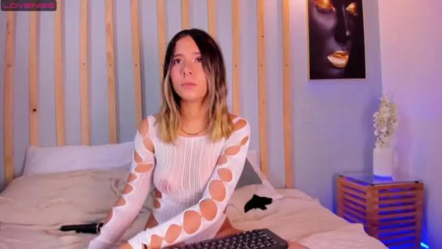 Thumbnail 3, twogirlsonfire's Stream at Chaturbate, 19 months ago
