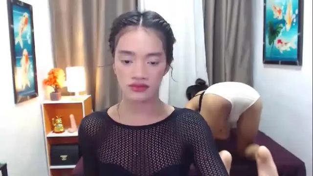 Image 4 of twohornytshot69 Stream on Chaturbate on 19 months ago