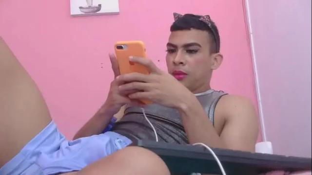 Image 11 of twotransboy Stream on Chaturbate on 1 month ago