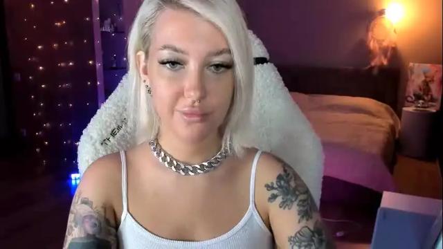 Image 8 of tykioty_miley Stream on Chaturbate on 2 months ago