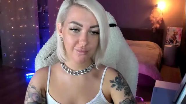 Image 6 of tykioty_miley Stream on Chaturbate on 2 months ago