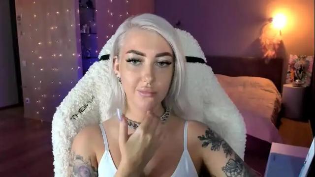 Image 2 of tykioty_miley Stream on Chaturbate on 1 month ago