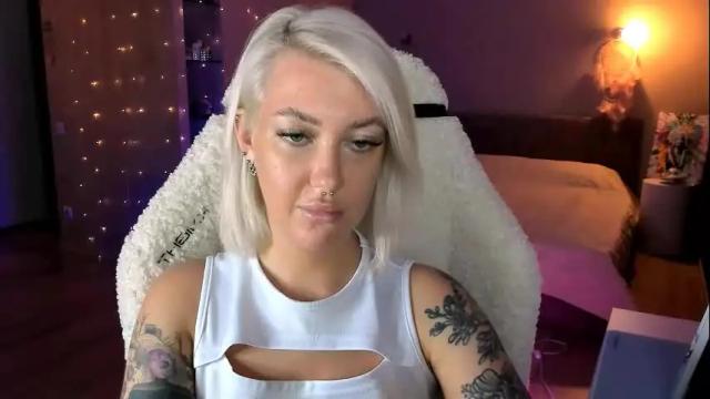 Image 6 of tykioty_miley Stream on Chaturbate on 1 month ago