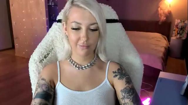 Image 12 of tykioty_miley Stream on Chaturbate on 25 days ago