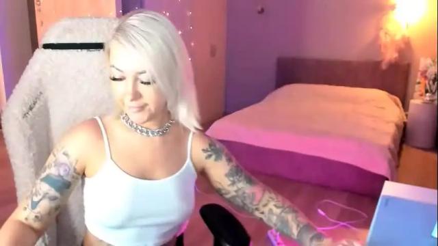 Image 4 of tykioty_miley Stream on Chaturbate on 25 days ago