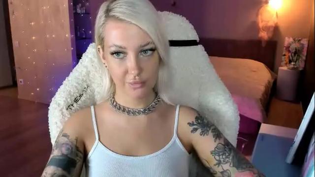 Image 2 of tykioty_miley Stream on Chaturbate on 17 days ago