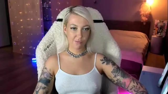 Image 10 of tykioty_miley Stream on Chaturbate on 14 days ago