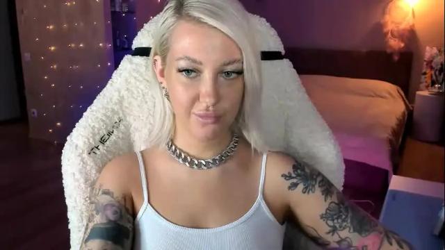 Image 3 of tykioty_miley Stream on Chaturbate on 14 days ago