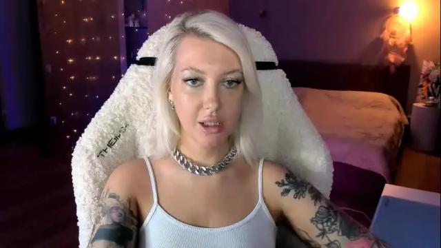 Image 8 of tykioty_miley Stream on Chaturbate on 10 days ago