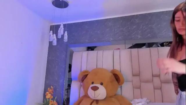 Image 3 of tyla_demon Stream on Chaturbate on 6 days ago