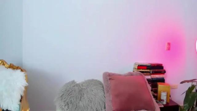 Image 8 of tyler_mia Stream on Chaturbate on 12 months ago