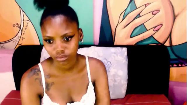 Image 4 of tyrabangz Stream on Chaturbate on 25 days ago