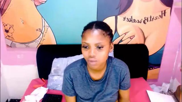 Image 3 of tyrabangz Stream on Chaturbate on 1 month ago