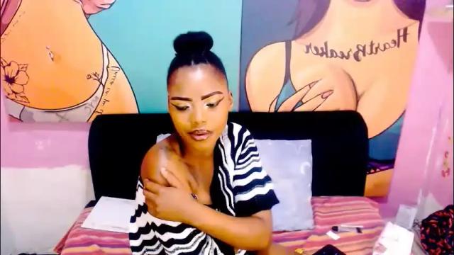 Image 12 of tyrabangz Stream on Chaturbate on 1 month ago