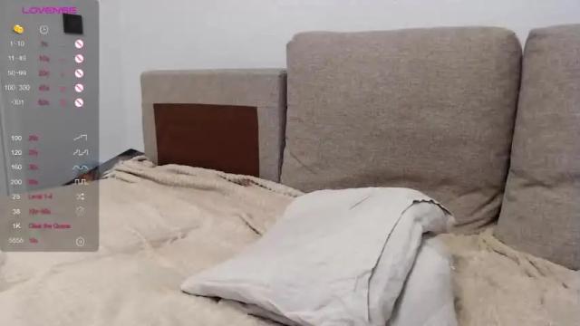 Image 11 of u_my_bon Stream on Chaturbate on 14 months ago