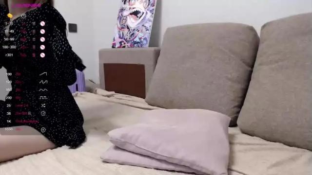 Image 2 of u_my_bon Stream on Chaturbate on 13 months ago