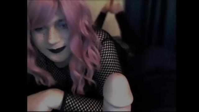 Image 2 of uhhh_lexi Stream on Chaturbate on 25 months ago