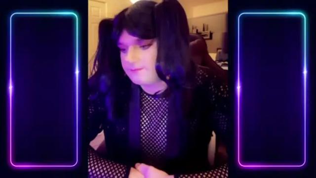 Image 3 of uhhh_lexi Stream on Chaturbate on 24 months ago