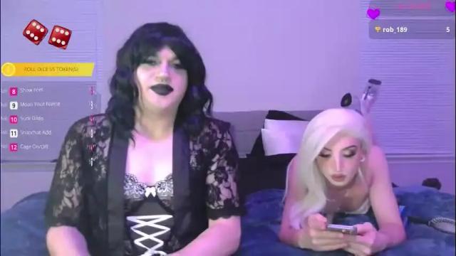 Image 3 of uhhh_lexi Stream on Chaturbate on 1 month ago