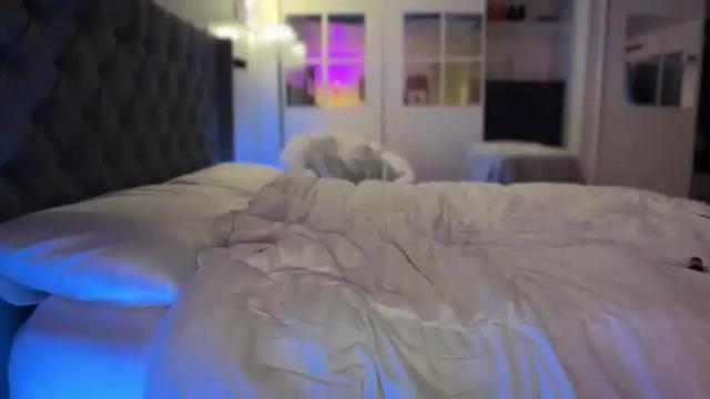 Image 10 of ukrainianlove444 Stream on Chaturbate on 15 months ago