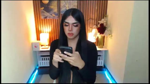 Image 3 of ultimatesexytrans Stream on Chaturbate on 16 months ago