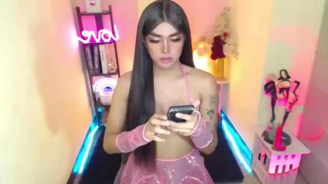 Image 2 of ultimatesexytrans Stream on Chaturbate on 13 months ago