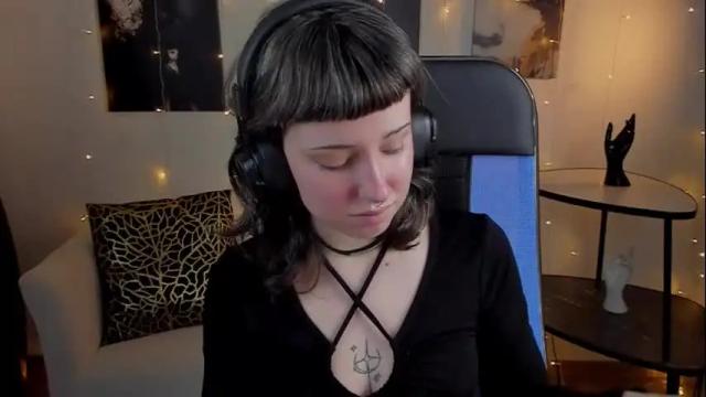 Image 3 of umekomisa Stream on Chaturbate on 1 month ago